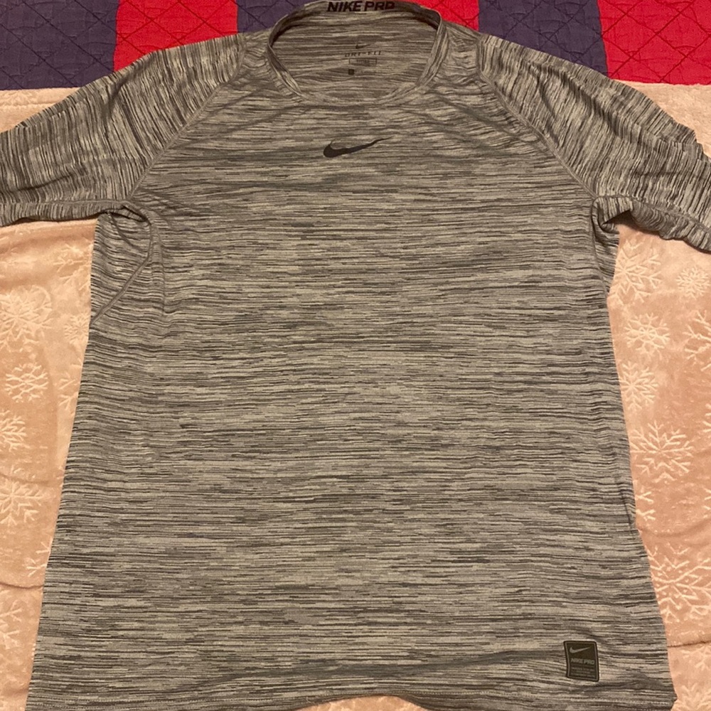 Grey Nike Dri-Fit Shirt Fitted